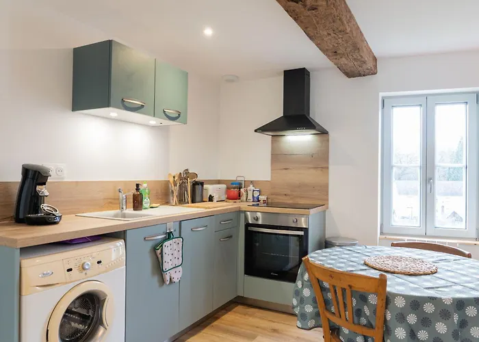 Maison De Caractere, Cure Thermale Et Tourisme, Meuble 4 Etoiles